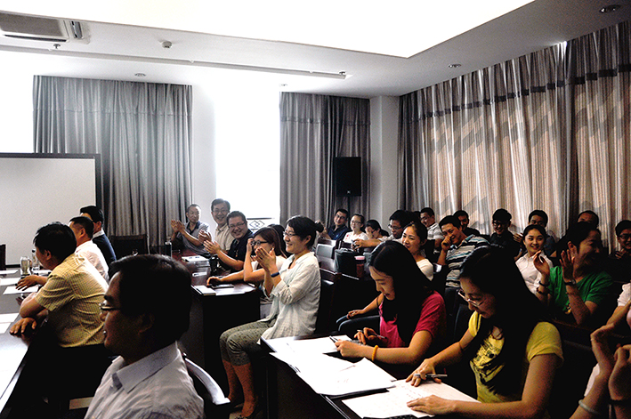 公司舉辦“打造服務(wù)型機(jī)關(guān)”主體演講活動